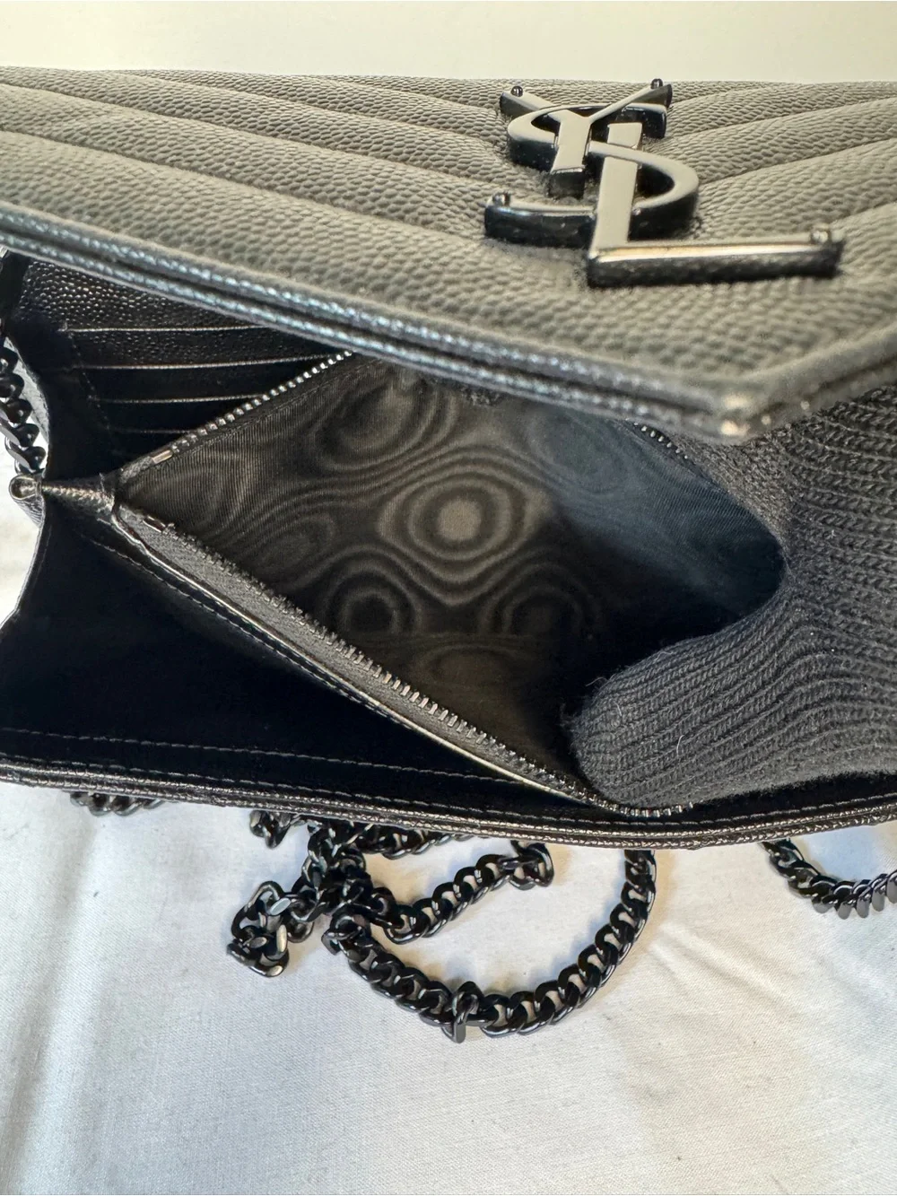 Saint Laurent Black Quilted Chevron Envelope Wallet On Chain
